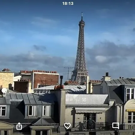 Apartment Large Eiffel Tower
